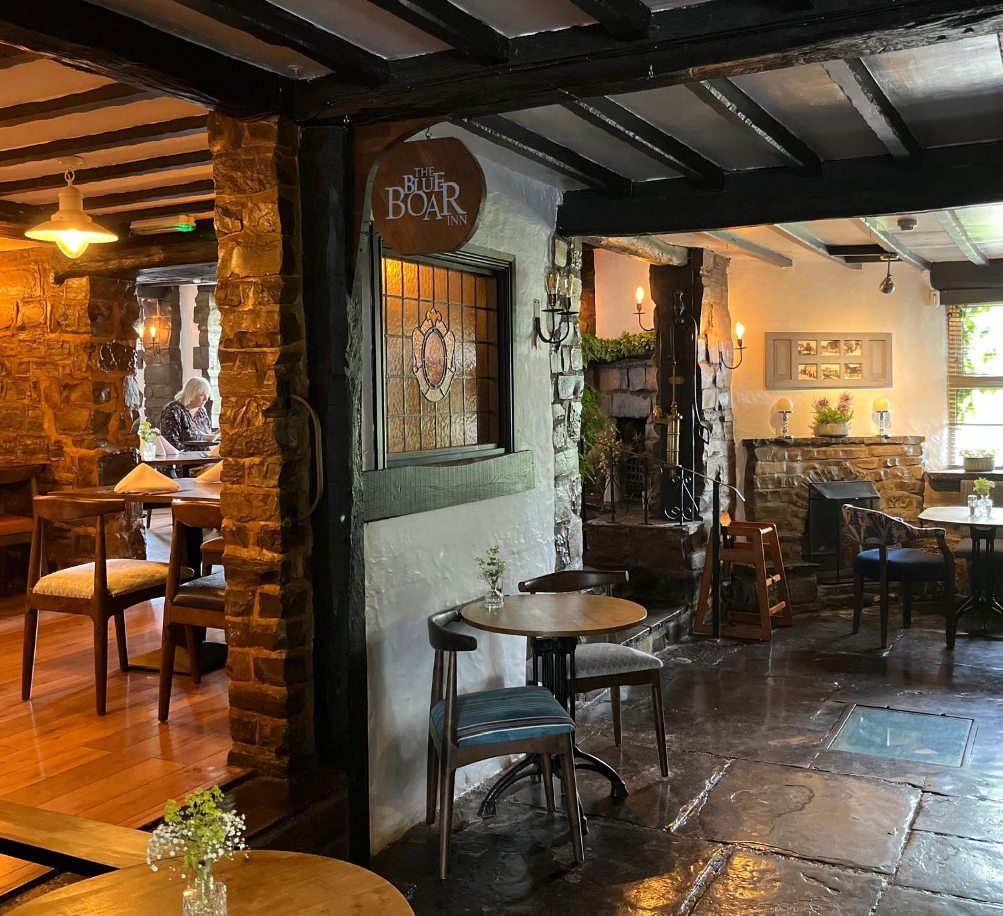 מלון אלסטר The Blue Boar מראה חיצוני תמונה