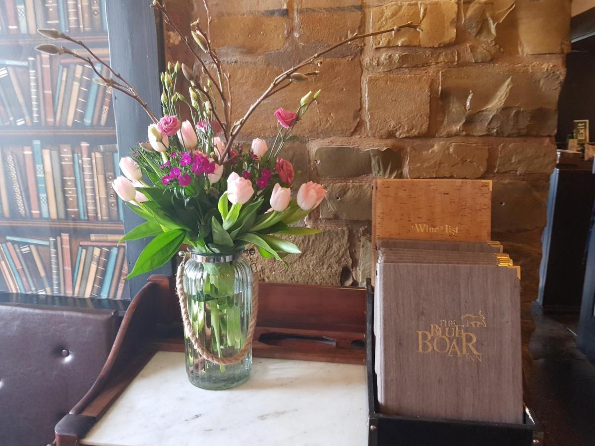 מלון אלסטר The Blue Boar מראה חיצוני תמונה